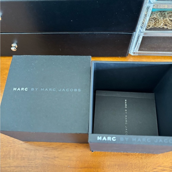 Marc by Marc Jacobs Rose Gold and Grey Leather Watch - Picture 7 of 7
